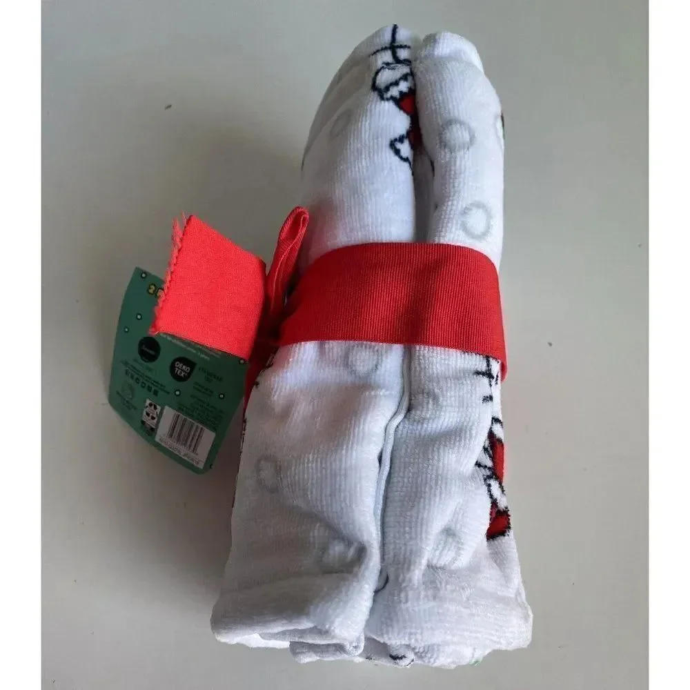 Set Of 2 Sanrio Hello Kitty Christmas Tree SanTa Suit Hand‎ Towels NEW